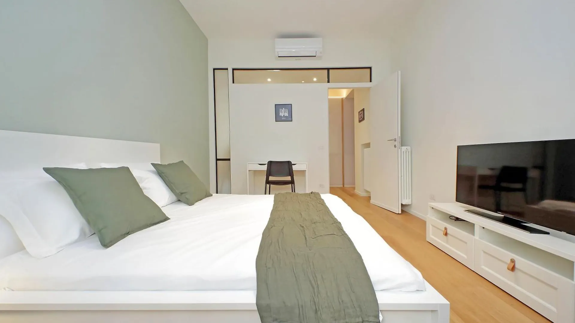Modern Family Apartment Roma Italia